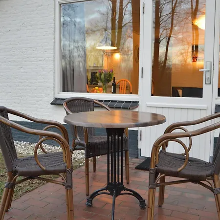 In With Garden, Cleaning Included Holiday home Stramproy